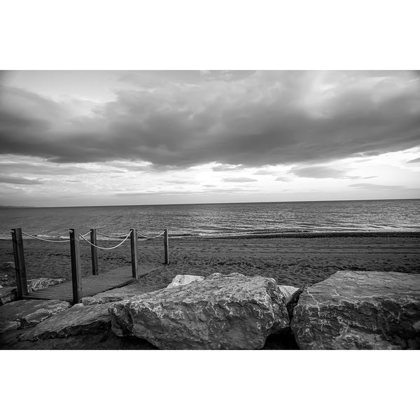 Photo of the beach and sea in black and white - Studio 2 Art & Design