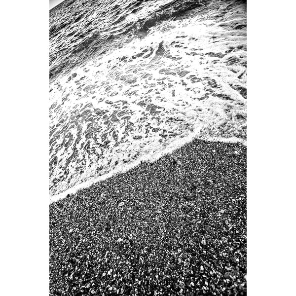Photo of the sea in black and white - Studio 2 Art & Design